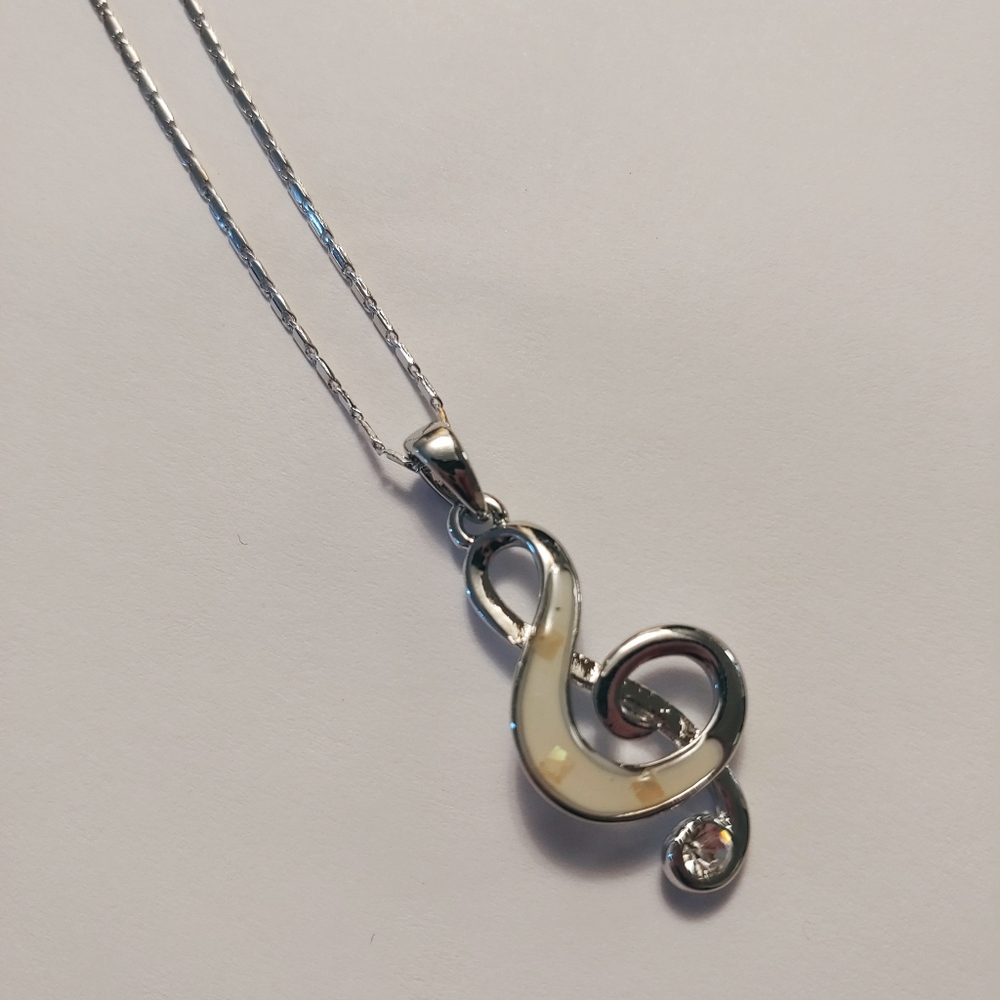 Musical Note Glitter Silver Necklace